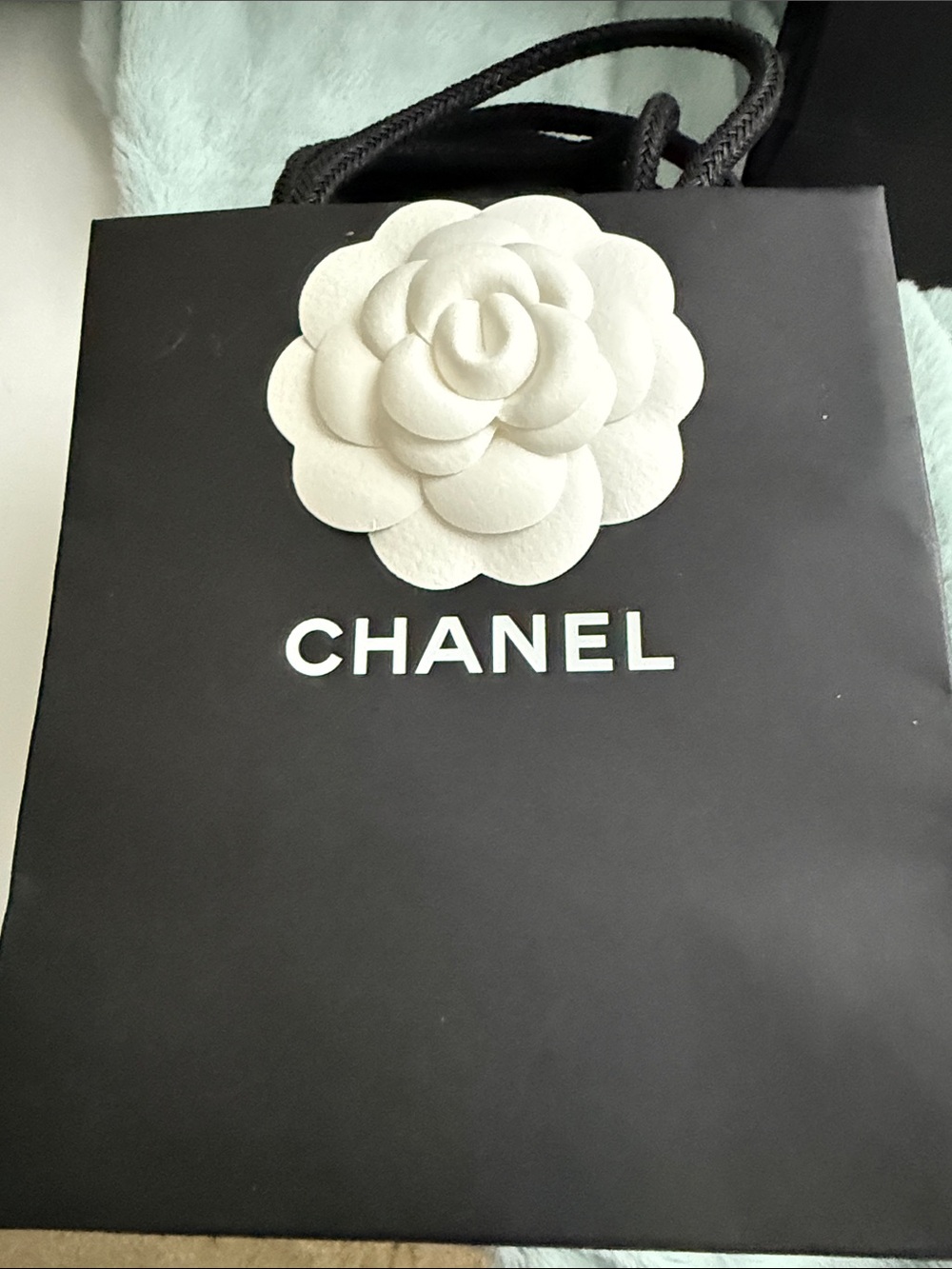 CHANEL Black Mini Gift Bags with White Camellia Accent (Set of 5) - Picture 6 of 9